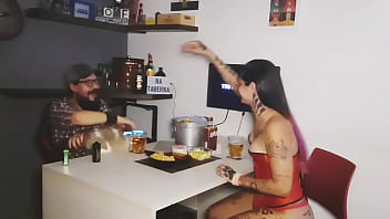 Dino Sauro Pega Pesado Na Taberna Com A Gostosa Black Amy – Confira A Entrevista Quente No Testosterona Blog