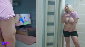 Curvy Stepdaughter Can’t Resist Peeking At Her Stepdad In Part 4