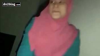 Indo Girl And Her Malay Bf Get Wild In A Steamy Viral Video