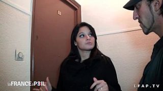 Sublime Jeune Brune Française Infidèle Se Fait Baiser Par Deux Pervers Vicieux