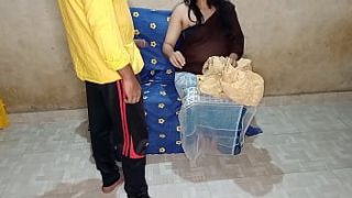 ससुराल में दामाद ने सास को पहली बार चोदा, हिंदी में गरम आवाज़