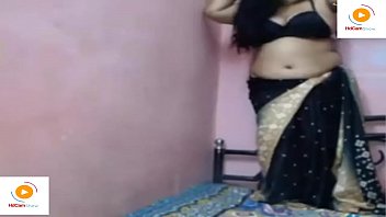 Sultry Indian Bhabhi With Full Curves Live On Hd Cam – Clear Hindi Audio