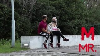 Desnudos Y Pasión En Las Calles Porteñas