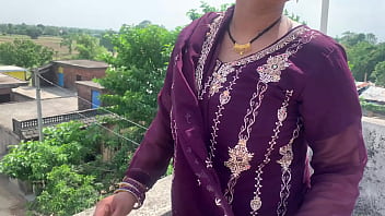 Desi Bhabhi’s Sweet Pussy Gave Me Full Pleasure With Her Hot Body And Hindi Moans