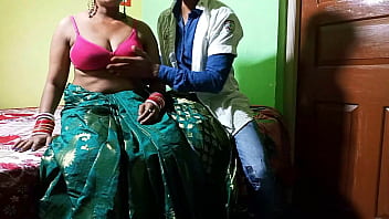 Doctor Ne Bhabhi Ka Poora Jism Check Kiya Aur Unki Chut Chudai Ki Hindi Audio Ke Saath
