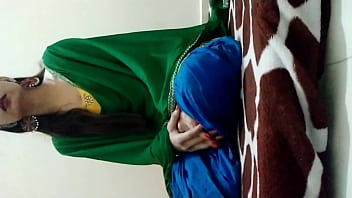 Mera Maza Toh Sirf Lund Chuste Hue Aata Hai, Andar Lena Toh Bilkul Nahi