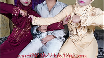 Indian Muslim Girl’s Intimate Encounter In Hindi