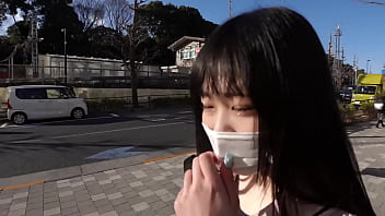 敏感肌の19歳が貪欲に快楽を求め、アニメ声で本能を曝け出す大量中出し