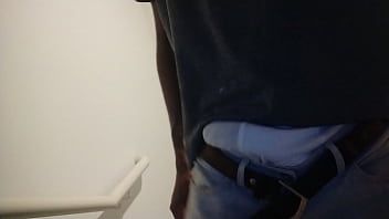 Encontro Ardente Com A Vizinha Casada Na Escada Do Prédio