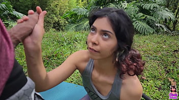 Un Chico Me Vio Haciendo Yoga En La Finca Y No Pudo Resistirse—terminamos Follando Salvajemente
