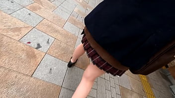 黒髪の清純派cちゃん、新宿で見つけた制服姿の美脚女子●生。ブレザーにミニスカート、パンチラ盗撮から電車痴●、自宅侵入、睡●姦まで…中出しの快楽に溺れる。