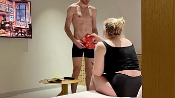 A Naughty Gift For My Curvy Stepsister To Unwrap On Christmas Eve